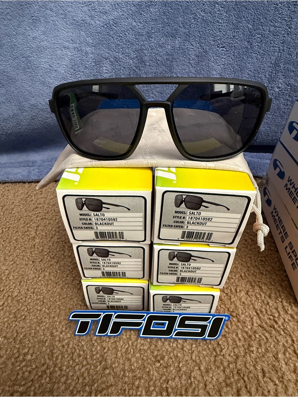 Tifosi Optics Salto Sunglasses Black with Gray Lenses